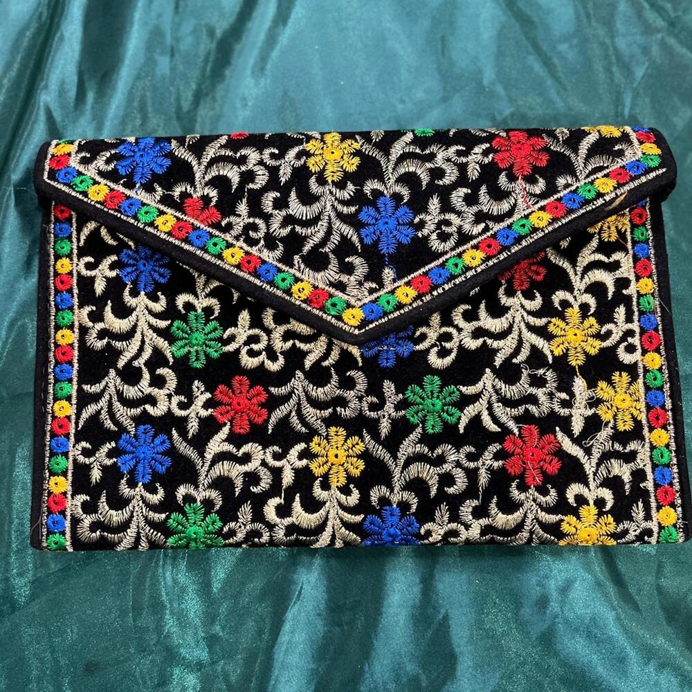 Floral Embroidered Traditional Black Purse Clutch
